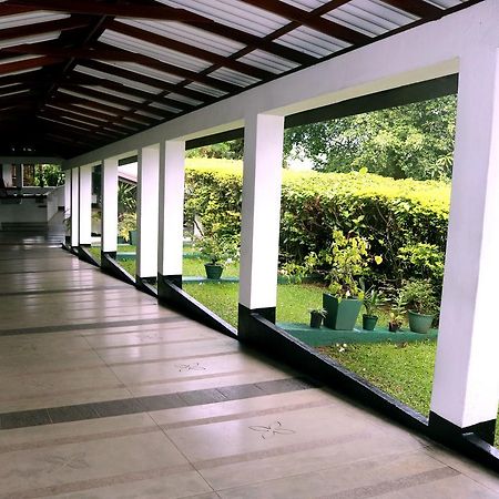 Hotel Hilltop Kandy Exterior foto