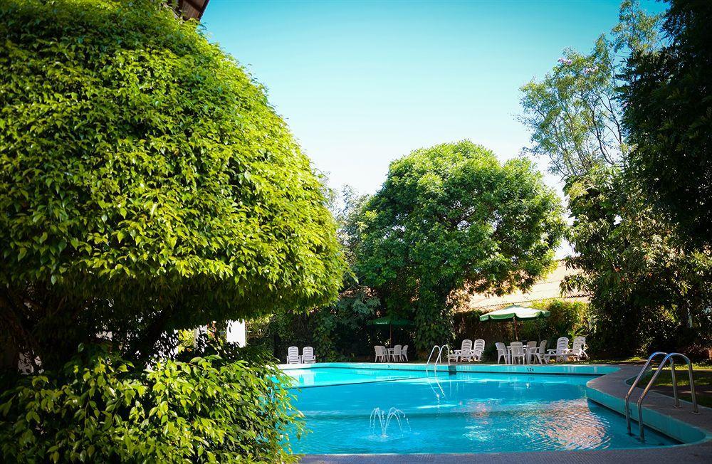 Hotel Hilltop Kandy Exterior foto
