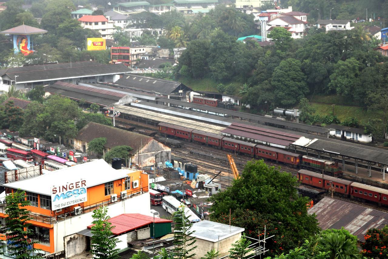 Hotel Hilltop Kandy Habitación foto