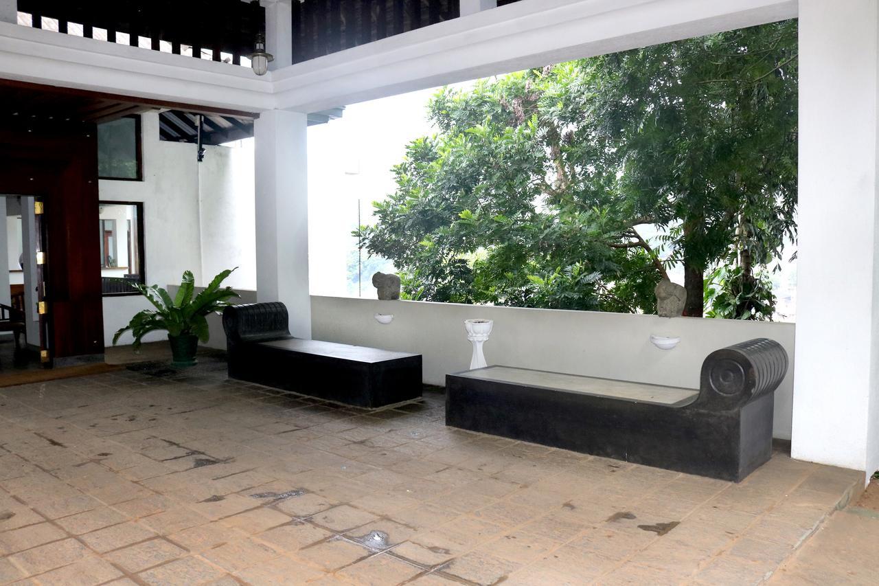 Hotel Hilltop Kandy Exterior foto
