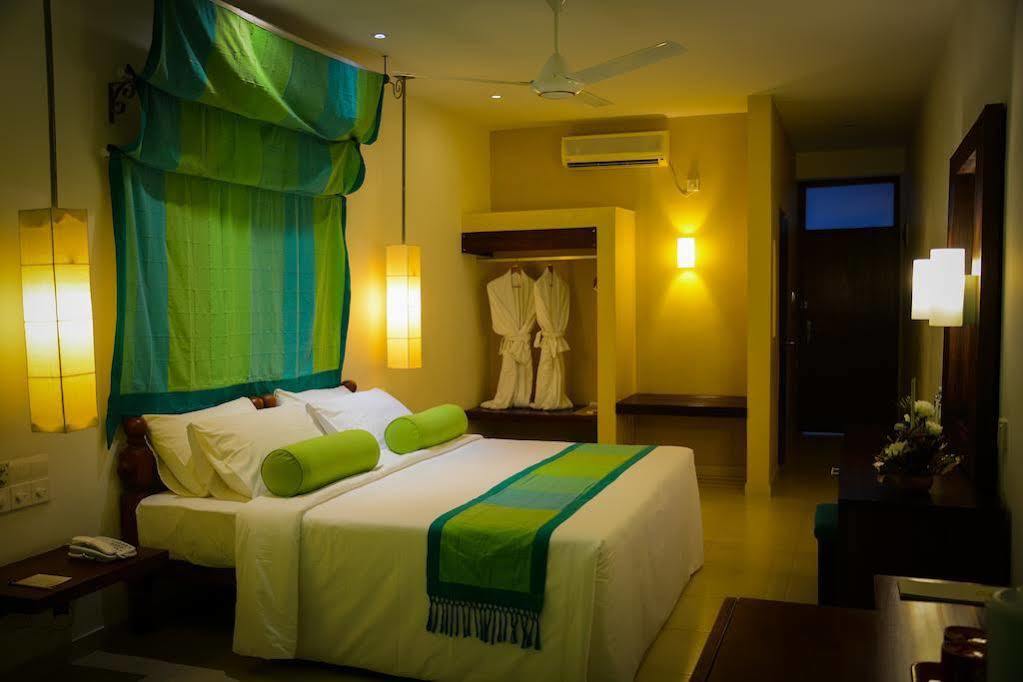 Hotel Hilltop Kandy Exterior foto