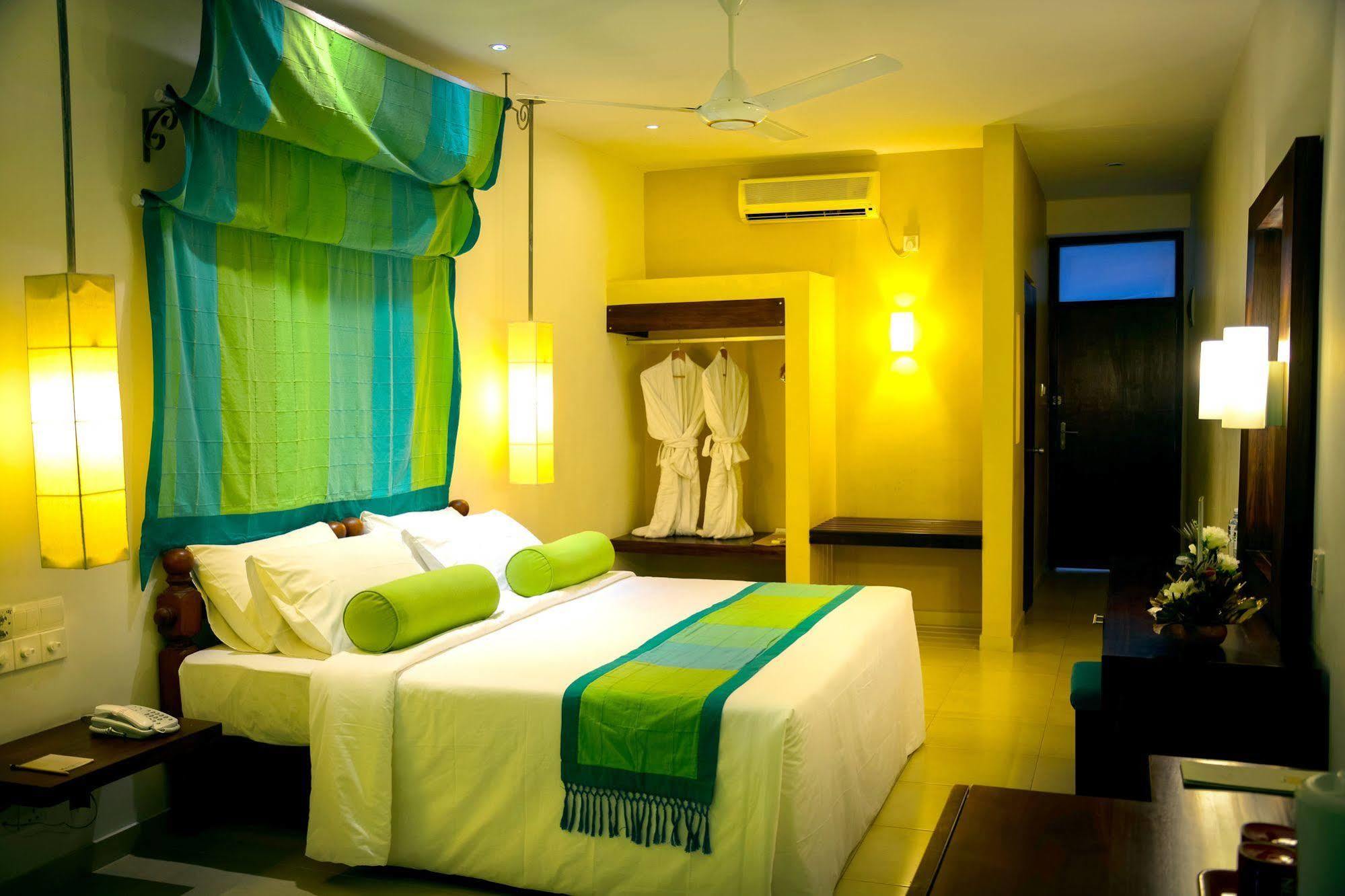 Hotel Hilltop Kandy Exterior foto