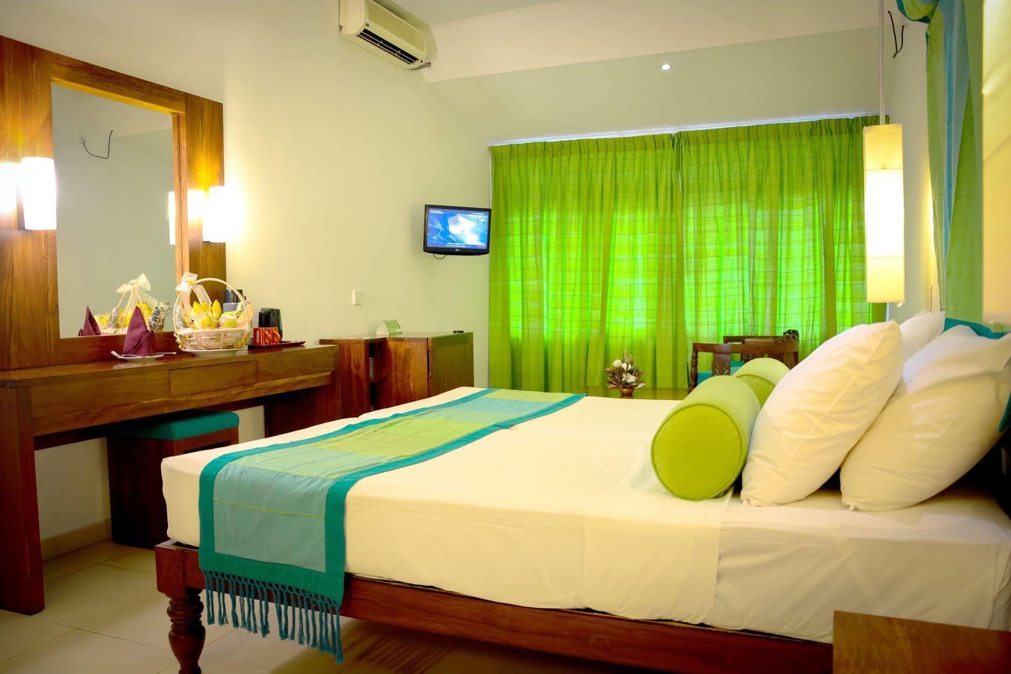 Hotel Hilltop Kandy Exterior foto